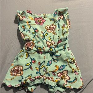 OshKosh B'gosh Floral Baby Outfit❤️